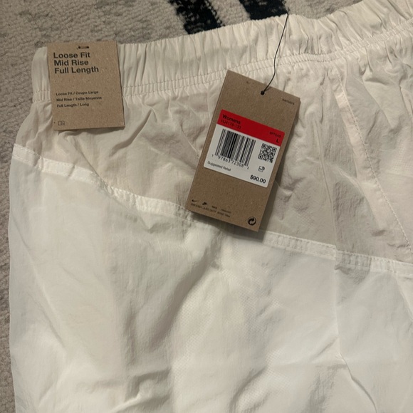 NWT! Nike Woven Open Hem Pants - Picture 2 of 8